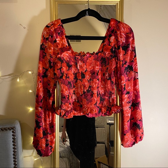 DO+BE Tops - NWT - Floral Top